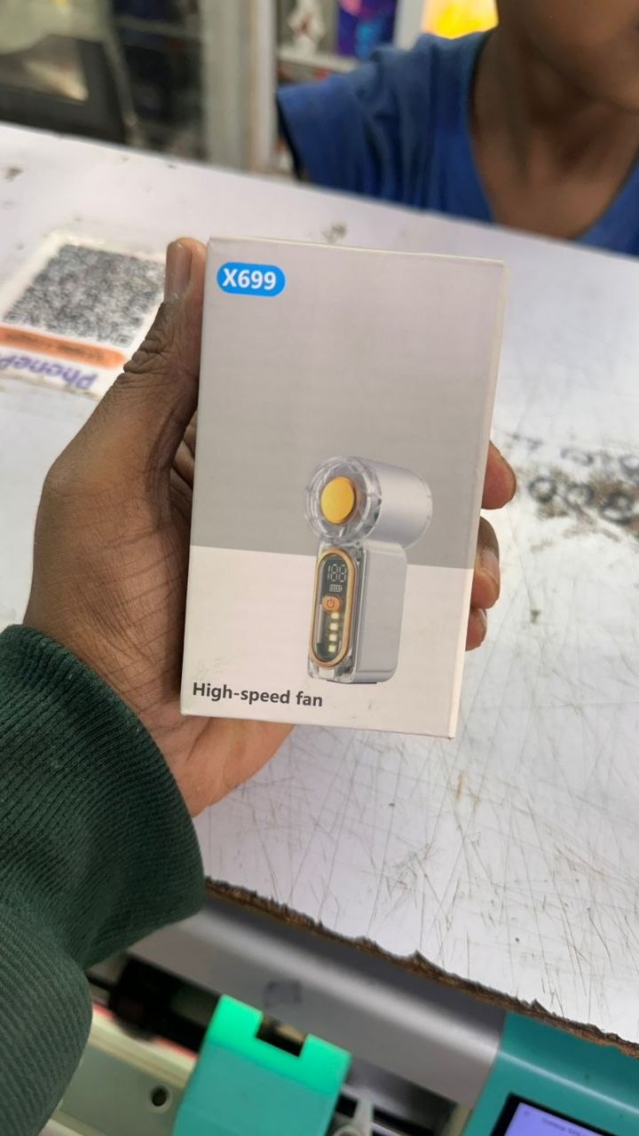 X699 high-speed handheld fan retail box and product image